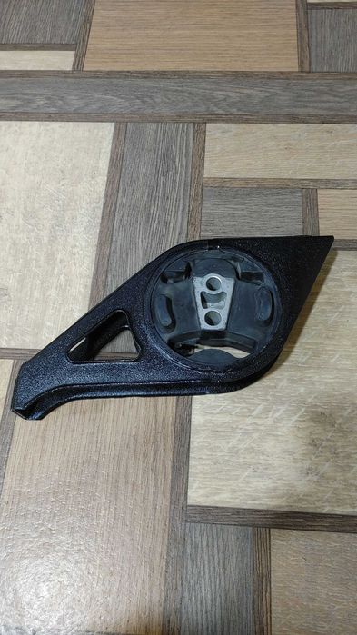 Продам подушка мотора лада калина