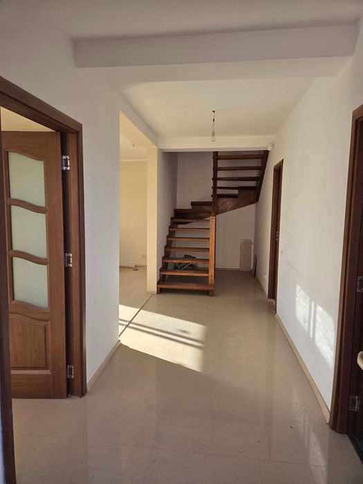 vanzare casa cu hala - Matei Millo Voluntari