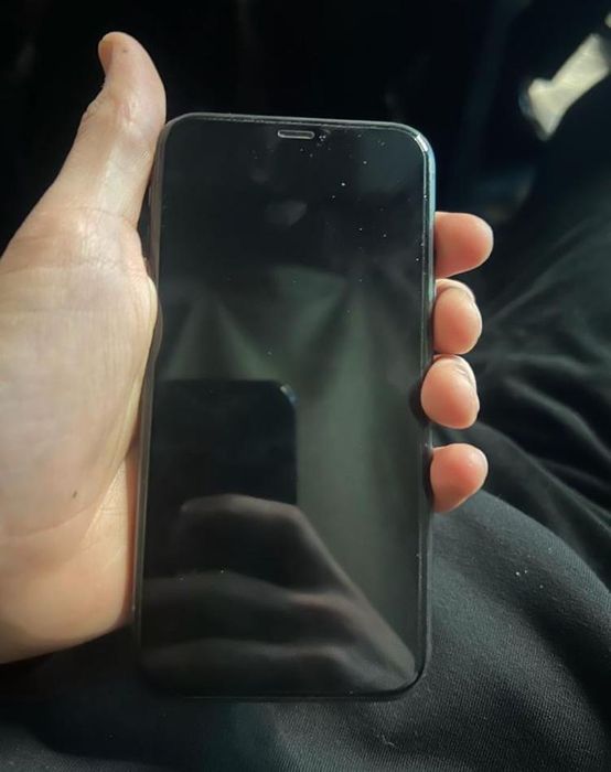 iPhone 11 чёрный 128гб