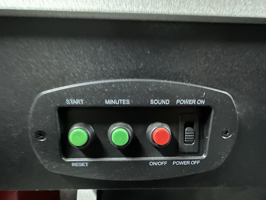 Masa Air Hockey folosita aprox 5 ore