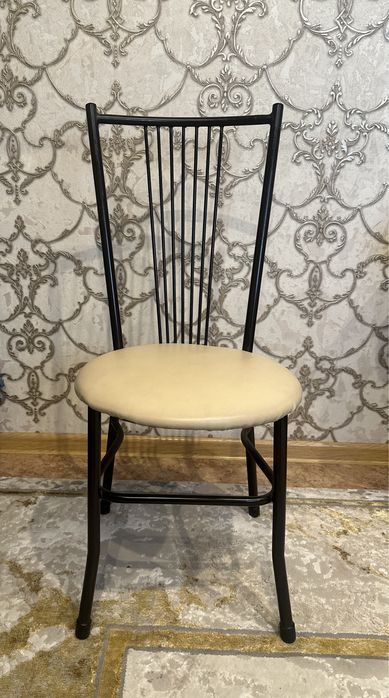 Стулья 6 штук для кухни