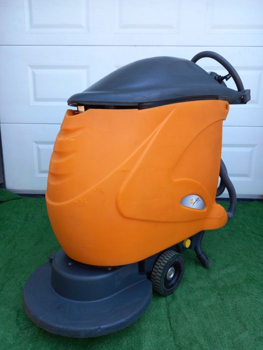 Mașina de spălat pardoseli Taski 855 Santandrei • OLX.ro