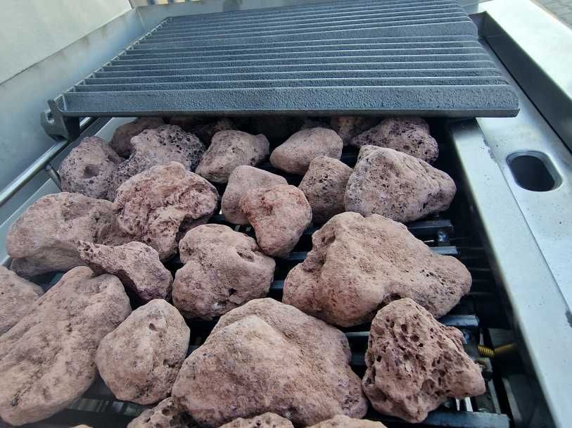 Gratar cu Roca Vulcanica si Grill din fonta,5 kg de roca inclusa