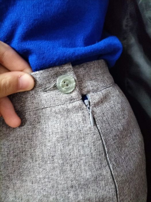 Продам классический костюм