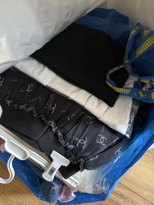 Отдам даром детские вещи для девочки