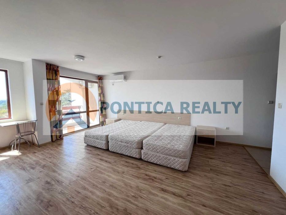 Продава се Едностаен апартамент в с. Кошарица, Област Бургас - 60 кв.м за 892 €/кв.м - Снимка #2