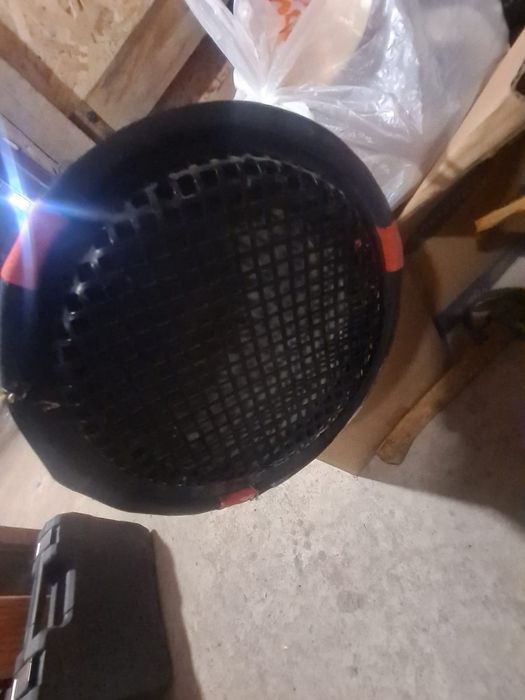 Продаю сабвуфер хороший