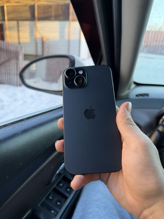iPhone 15 128gb.