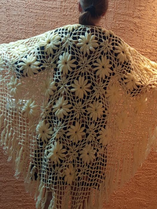 Пончо- платок ручной работы