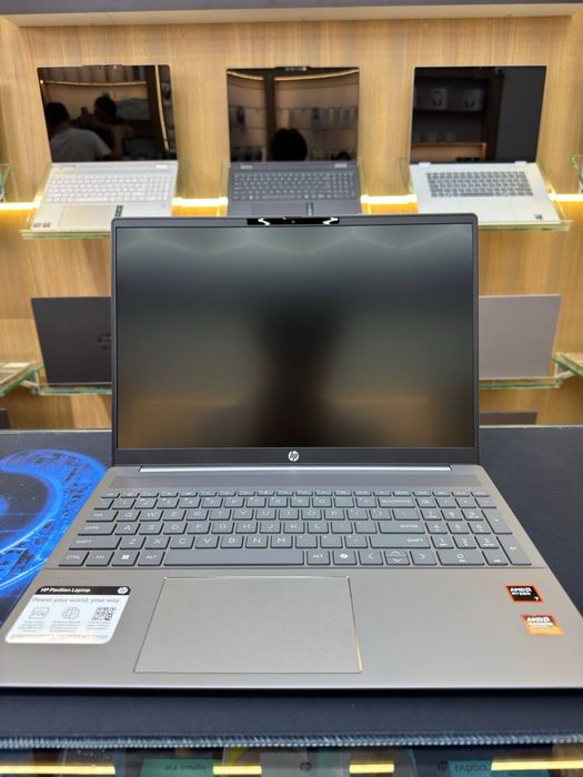 Noutbuk HP Pavilion 16 / Amd Ryzen 7 8840U / 8 Gb/ 512Gb/ Ноутбук