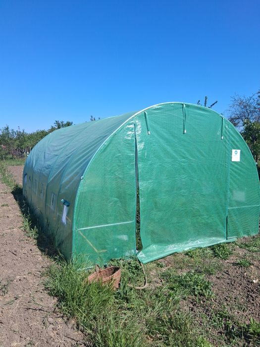 Vând solar de gradina