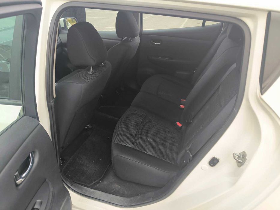 Nissan Leaf 30 kWh (2017) - Електрически Автомобил