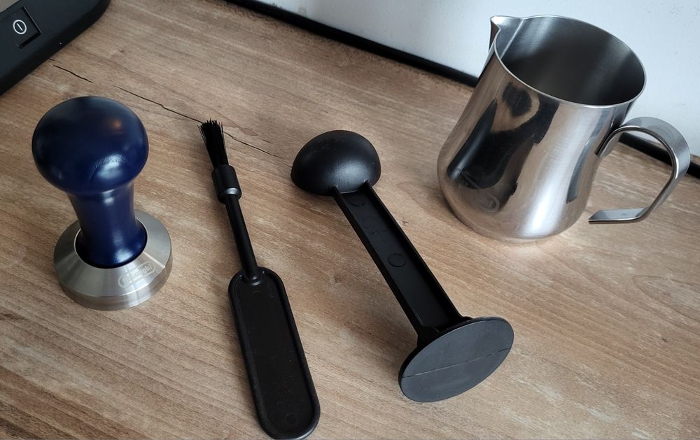 Barista pack espressor și râșniță DeLonghi