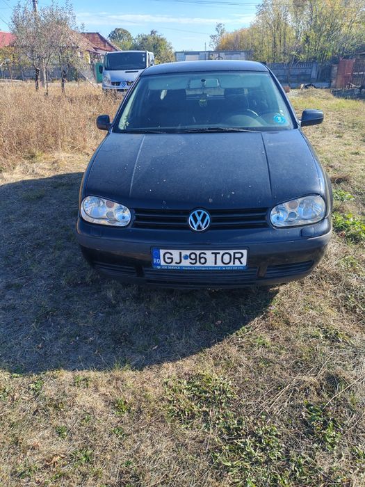 VOLKSWAGEN Golf 2000 — imagine 3