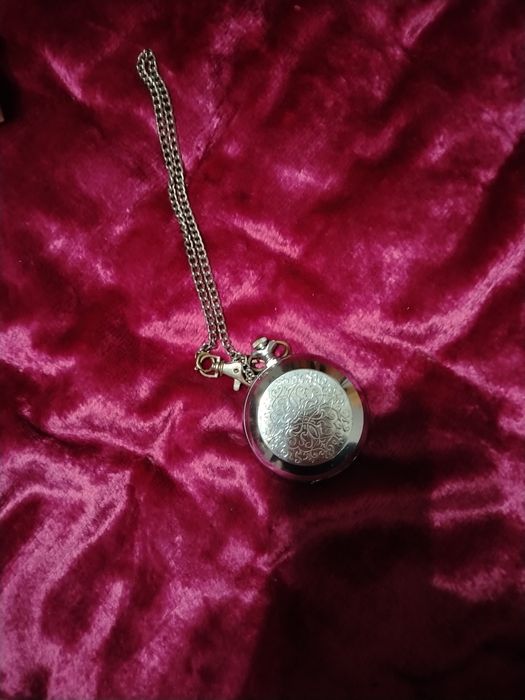 Ески Соат сотилади