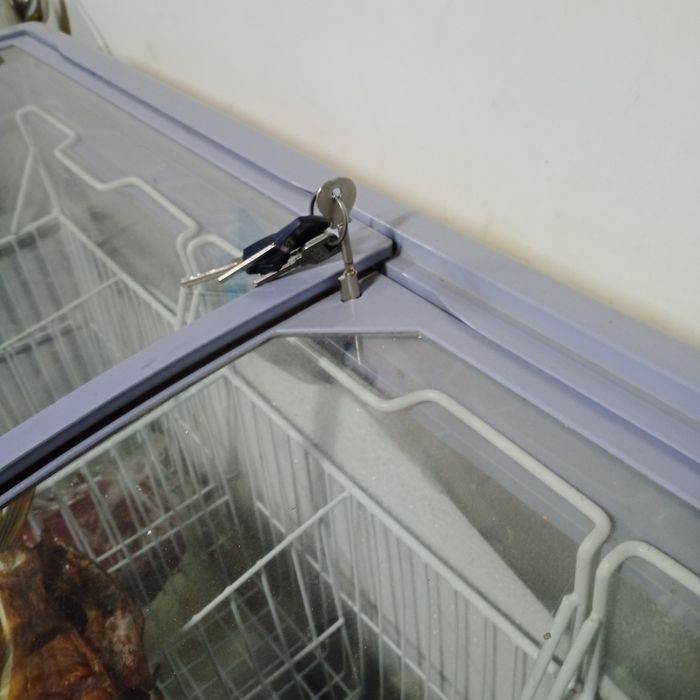 Морадилник сотилади