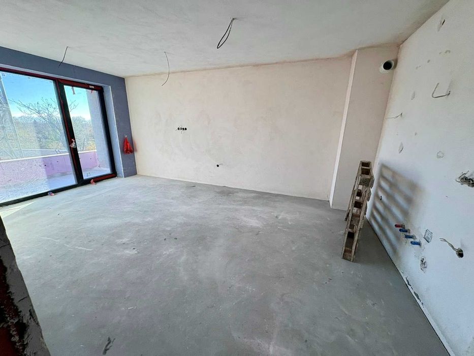 Продава се Тристаен апартамент в Варна, Чайка - 90 кв.м за 1414 €/кв.м - Снимка #1