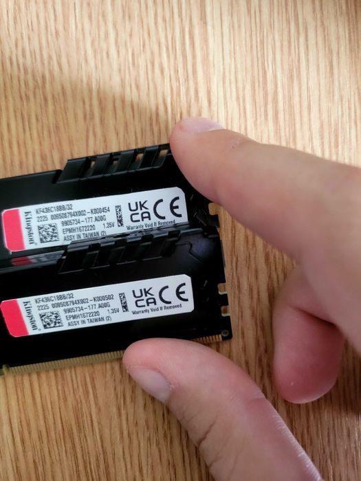 Ram ddr4 2x32gb fury 3600mhz (pot vinde si doar o bucata)