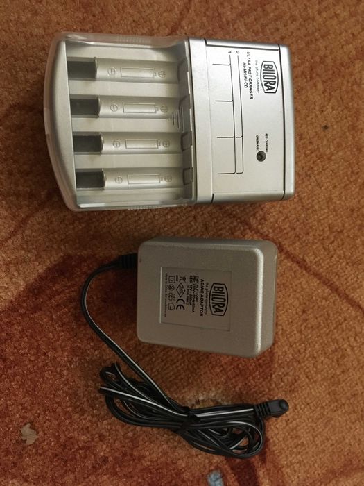 Incarcator Bilora pentru acumulatoare Ni-MH AA si AAA
