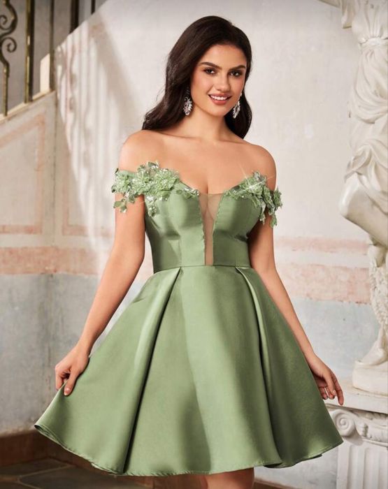 Дамска официална рокля М размер