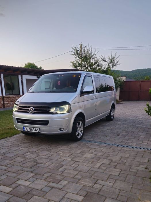 VW Caravrlle 8+1 Long