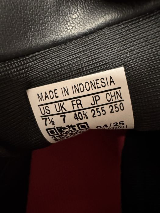 Продам зальники adidas predator sala