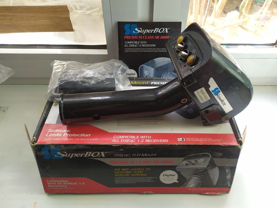 Моторизированный подвес для спутниковой антенны