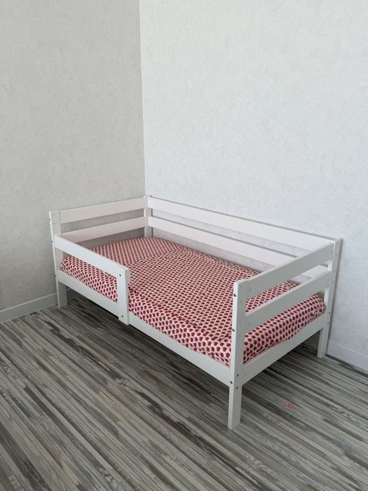 Продам детскую кровать