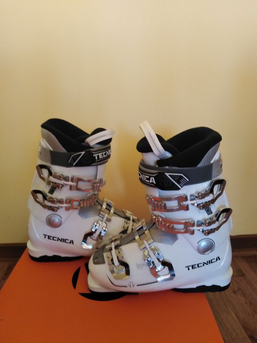 Чисто нови дамски ски обувки Tecnika Esprit 70