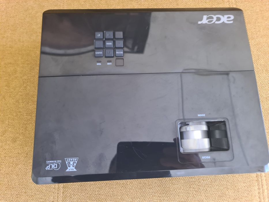 Proiector ACER X1210