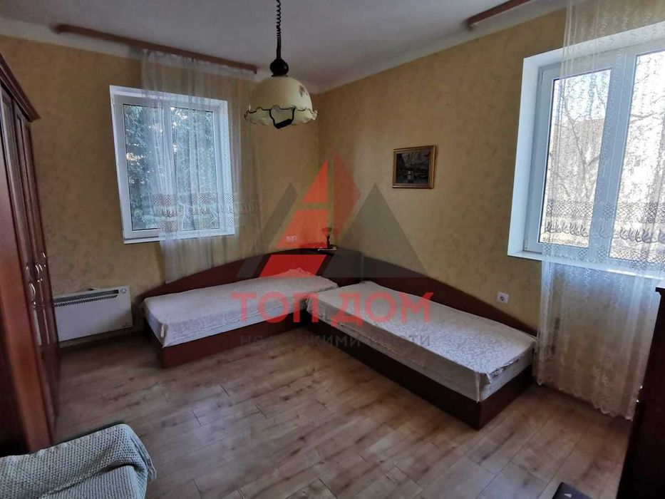 Дава се под наем Двустаен апартамент в Варна, Колхозен пазар - 55 кв.м за 331.5 € - Снимка #2