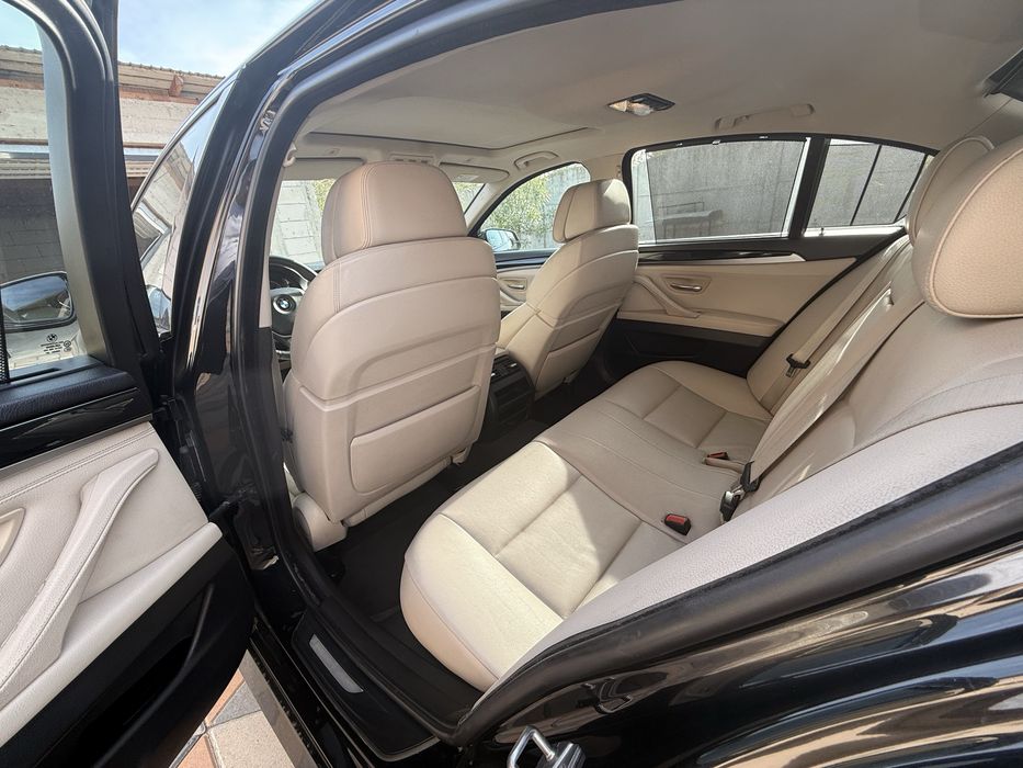 BMW Seria 5 F10 / 530 D /