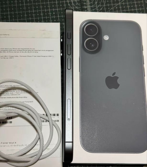 iPhone 17 256GB Black