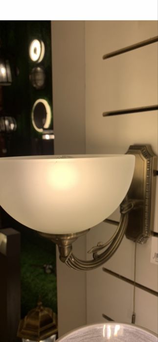 Люстра трех рожковая