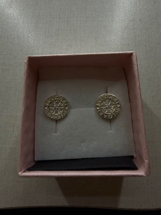 Продавам обици BVLGARI