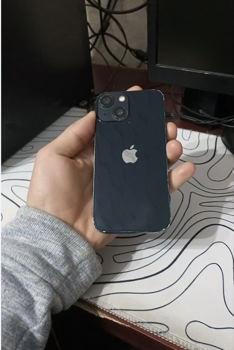 Iphone 13 mini  128 gbli