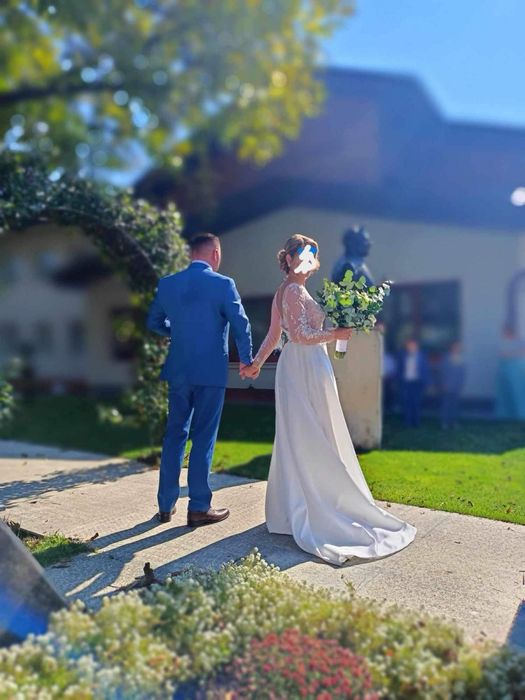 Rochie mireasa din tafta -model deosebit.