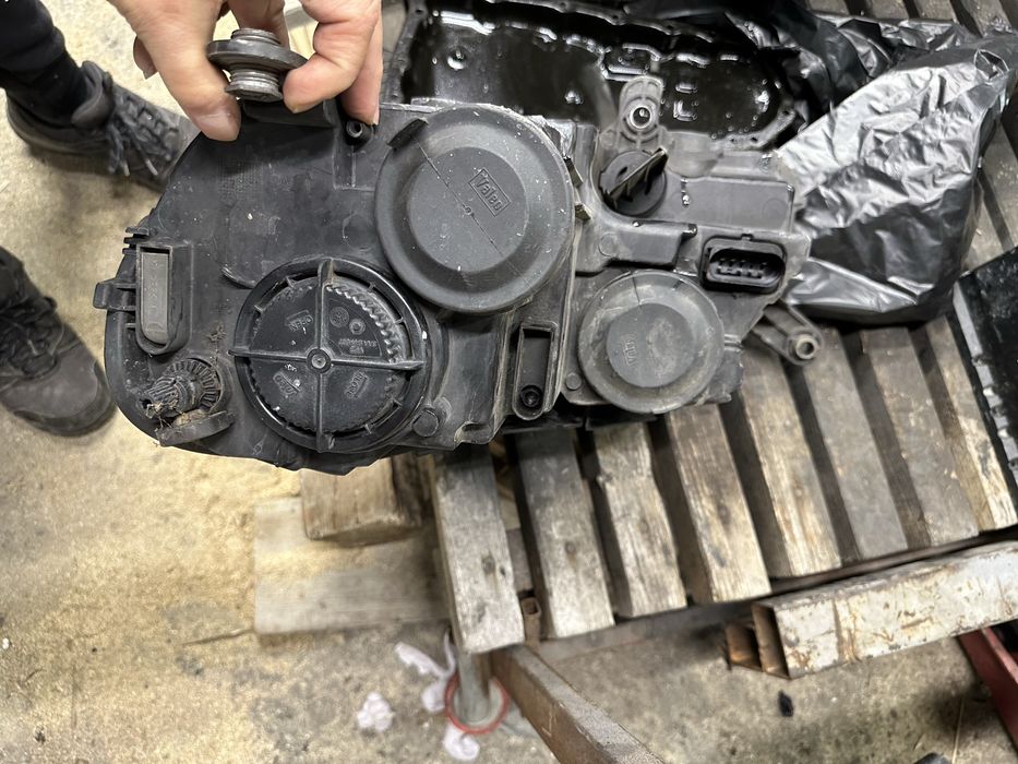 десен фар пасат б7 passat b7 2012г отличен оригинален