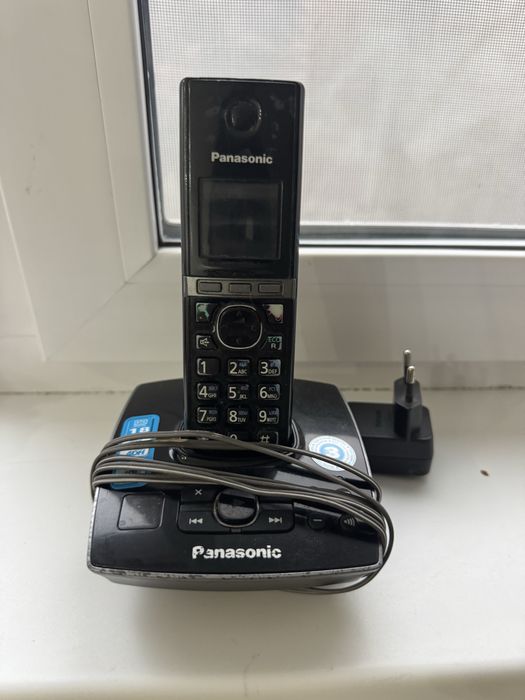 Продам телефон Панасонник