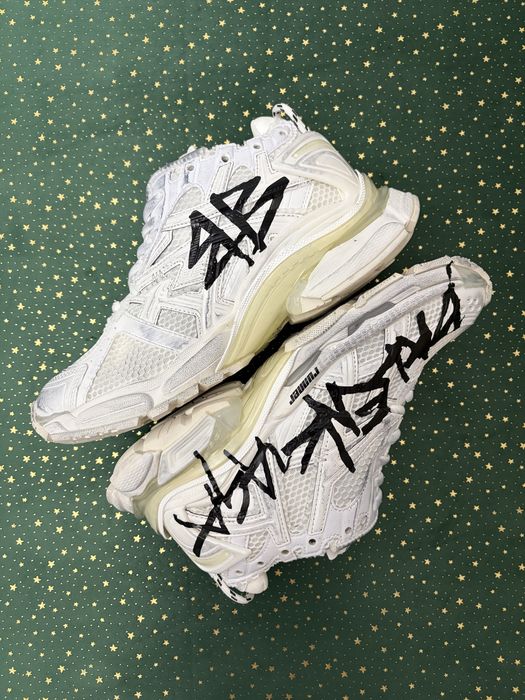 Balenciaga Runner Graffiti White Black