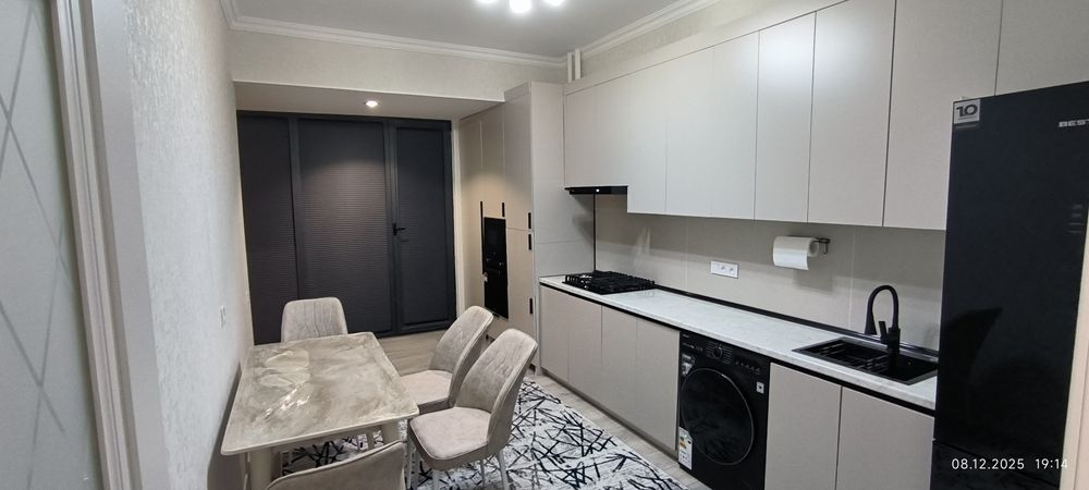 Сдается своя 3 комнатная квартира в центре города