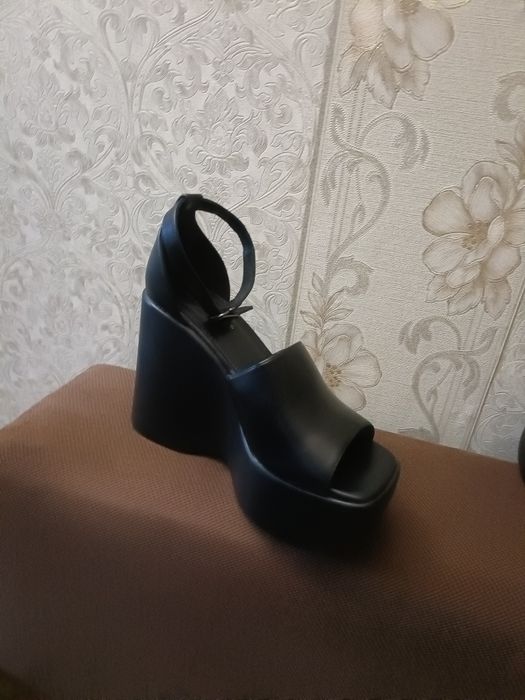 Босоножки 37 размер