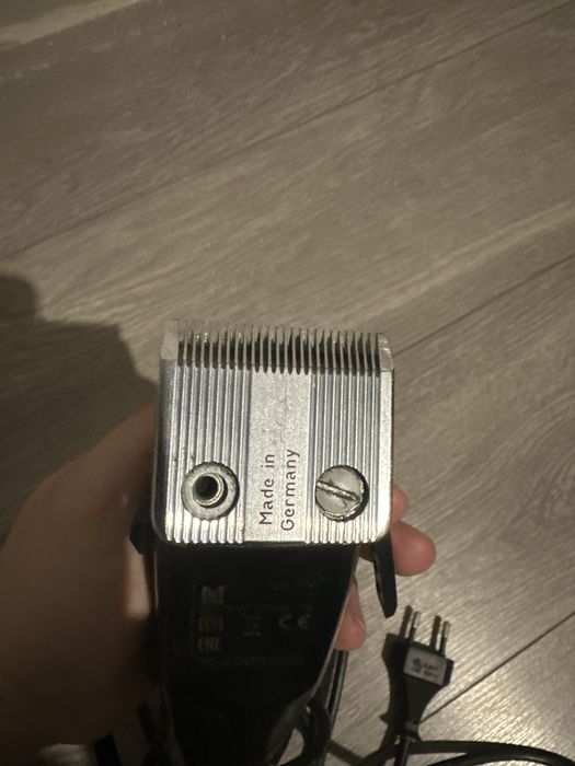 Машинка для стрижки волос