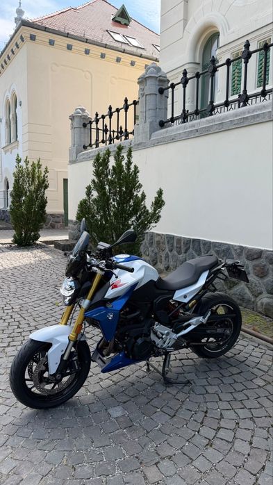 BMW F900R