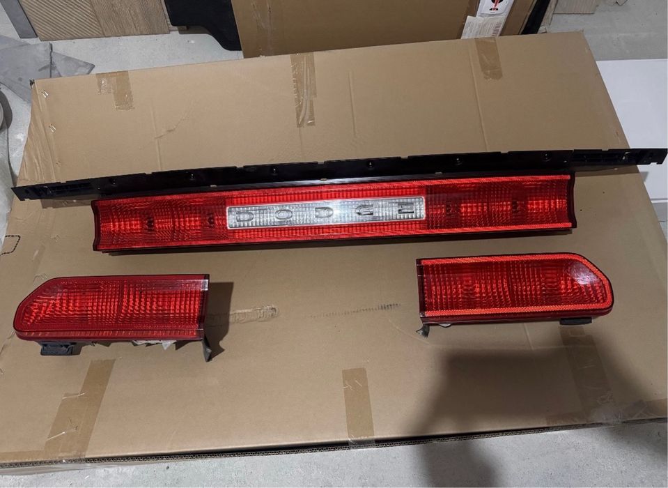 Dodge Challenger стопове