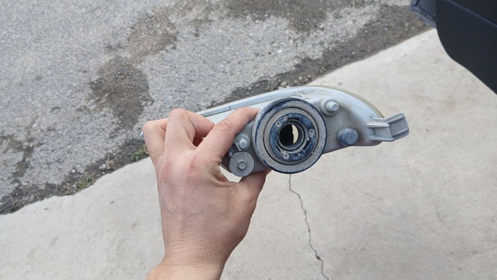 Туманка тайота камри 30