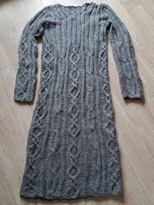 Платье женское вязаное