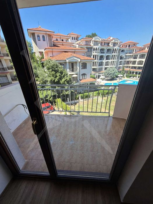 Продава се Едностаен апартамент в София, Хладилника - 88 кв.м за 1478 €/кв.м - Снимка #2