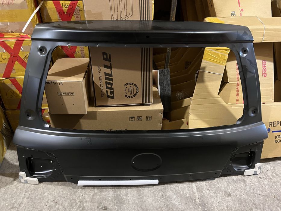Крышка багажа land cruiser 200