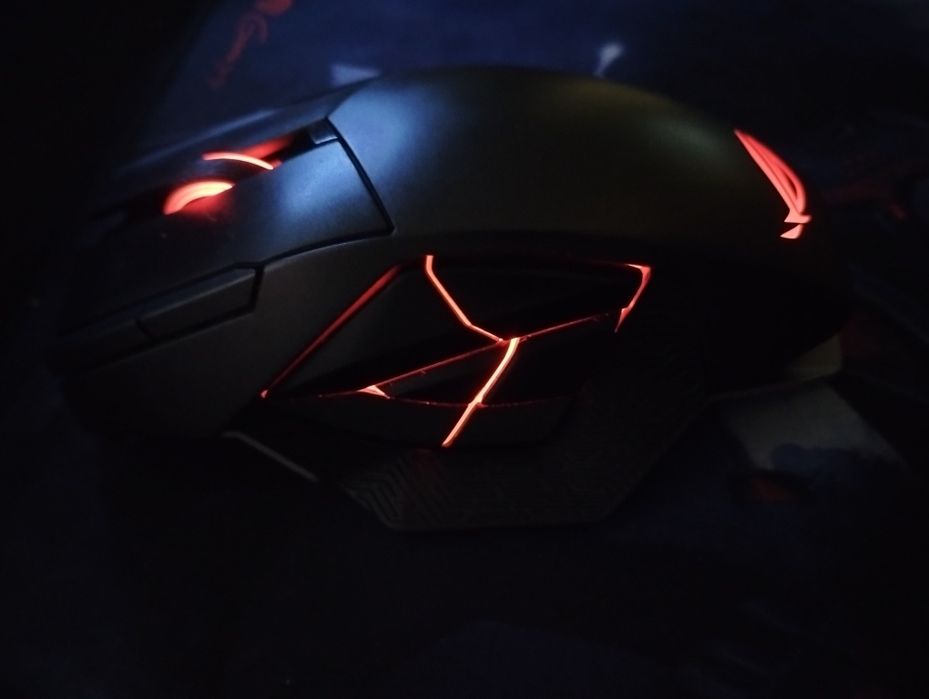 Мишка Asus ROG Spatha